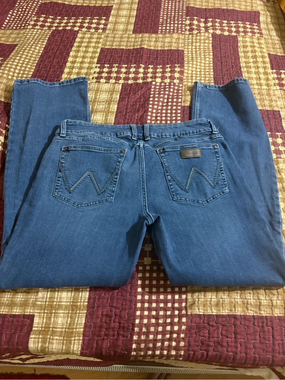 Wrangler womens Blue Straight-Leg Jeans with Back Pocket W Stitch